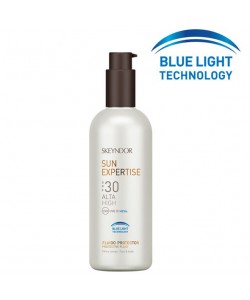 Skeyndor Sun Expertise Protective Fluid SPF30 + Blue Light Technology